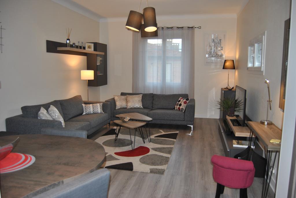 Le Calme Au Centre Ville A 10 Minutes A Pied De La Croisette Et Des Plages Cannes Room photo